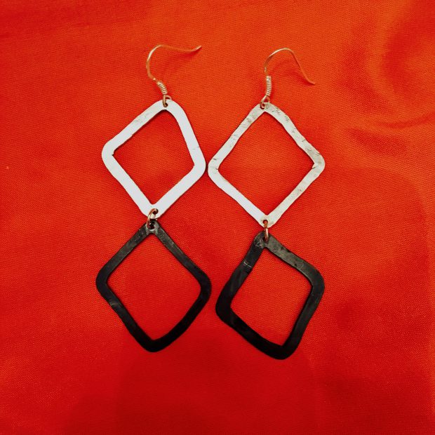 00170 Boucles d’oreilles argent 925, partiellement noirci