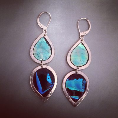 00216 Boucles d’oreilles argent 925 et résine opalescente