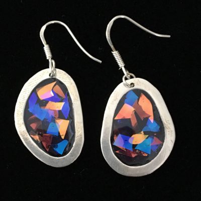 00250 Boucles d’oreilles argent 925 et résine opalescente