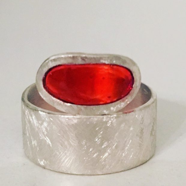 00322 Bague argent 925 et résine opalescente